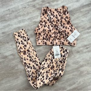 NWT Fabletics two-piece On-the-go outfit